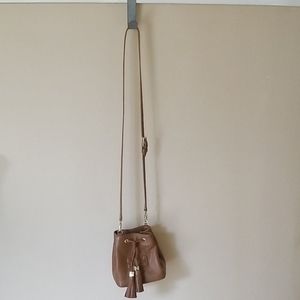 Tory Burch Thea Mini Crossbody Bucket Bag